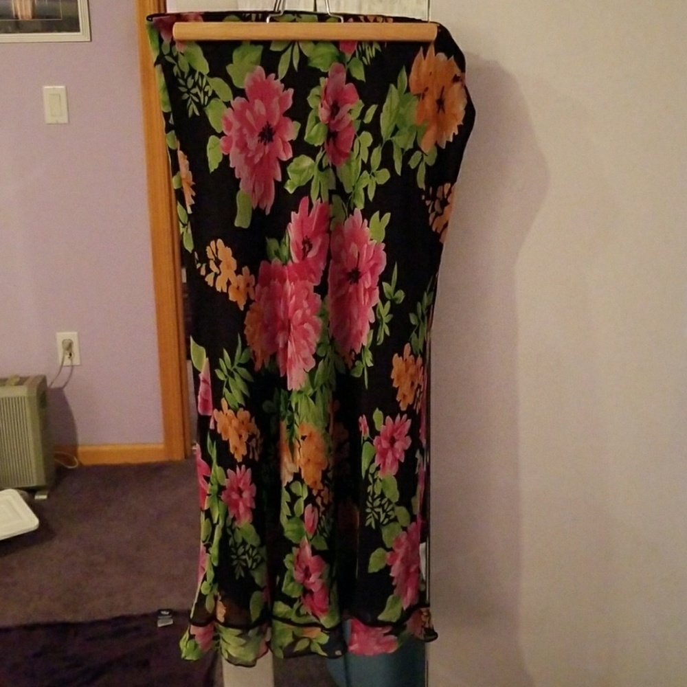 (NWOT)Allison Taylor skirt size: L
